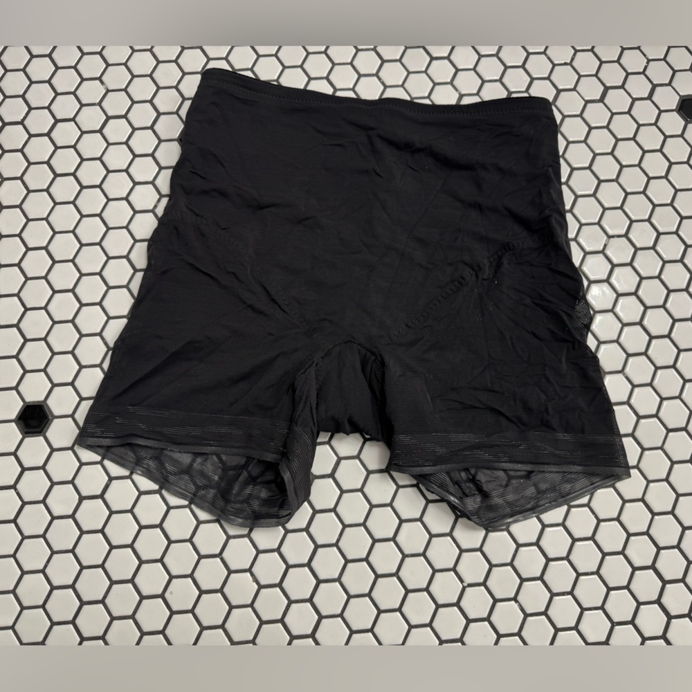 Miraclesuit shapewear shorts size XL
